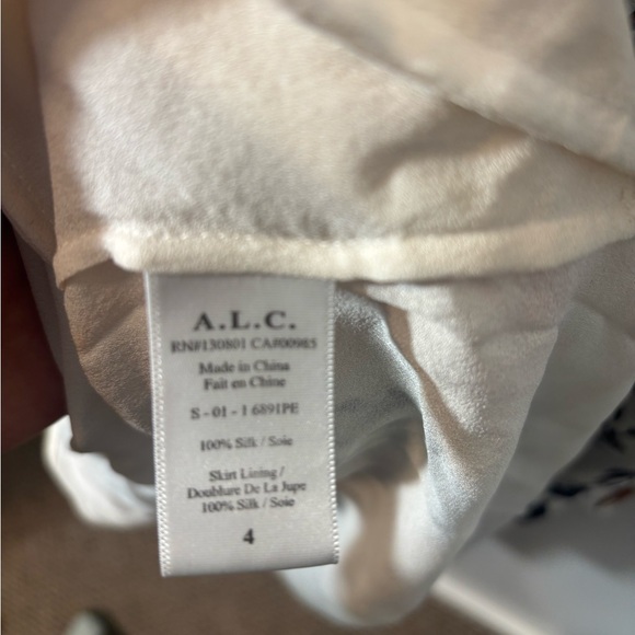 A.L.C. The way silk belted dress size 4 - Picture 7 of 7